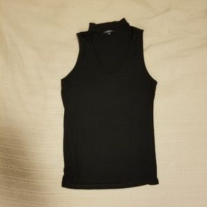 Black tee with faux choker